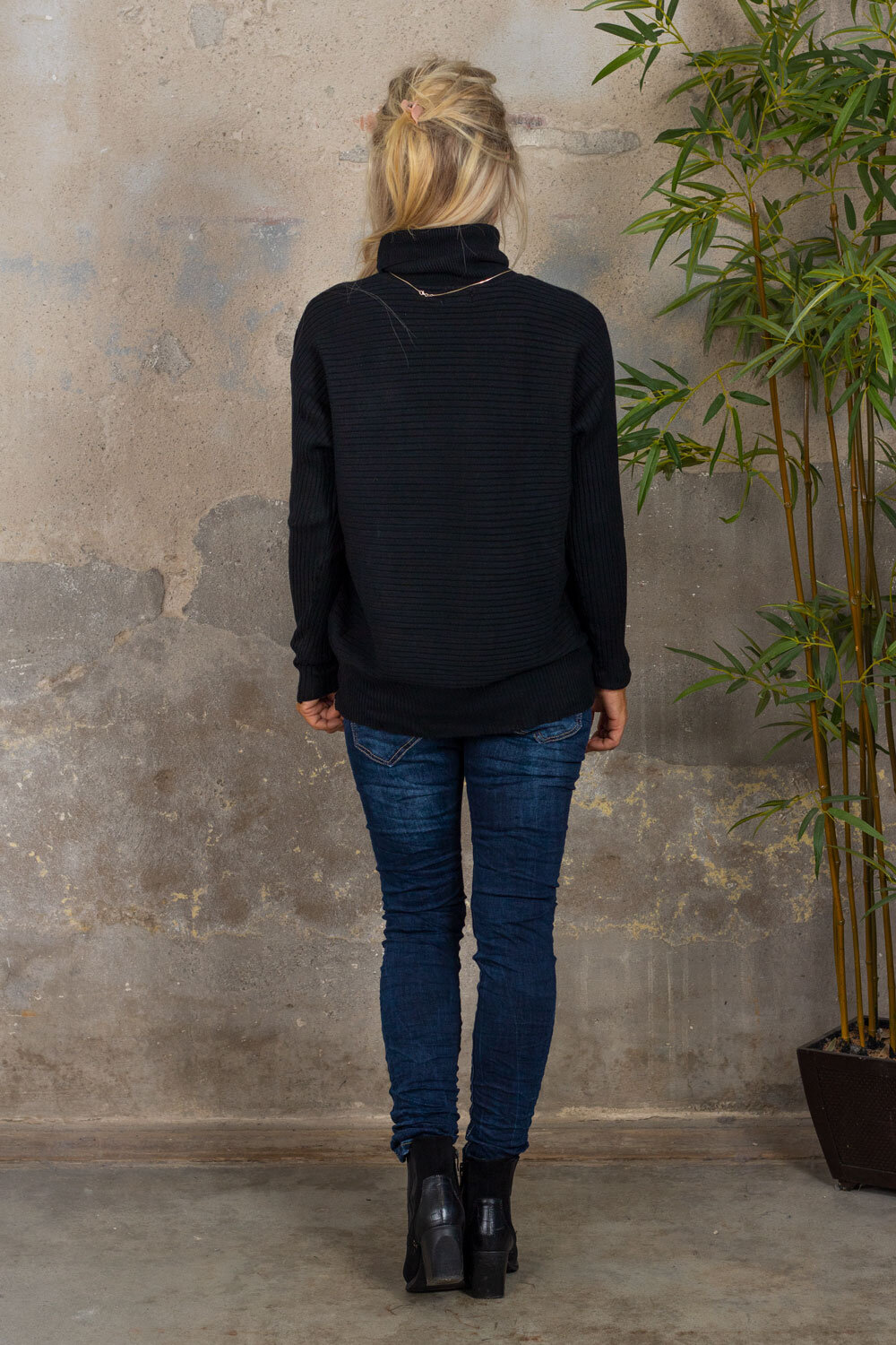 Alice Ribbed Sweater - Polo Collar - Black