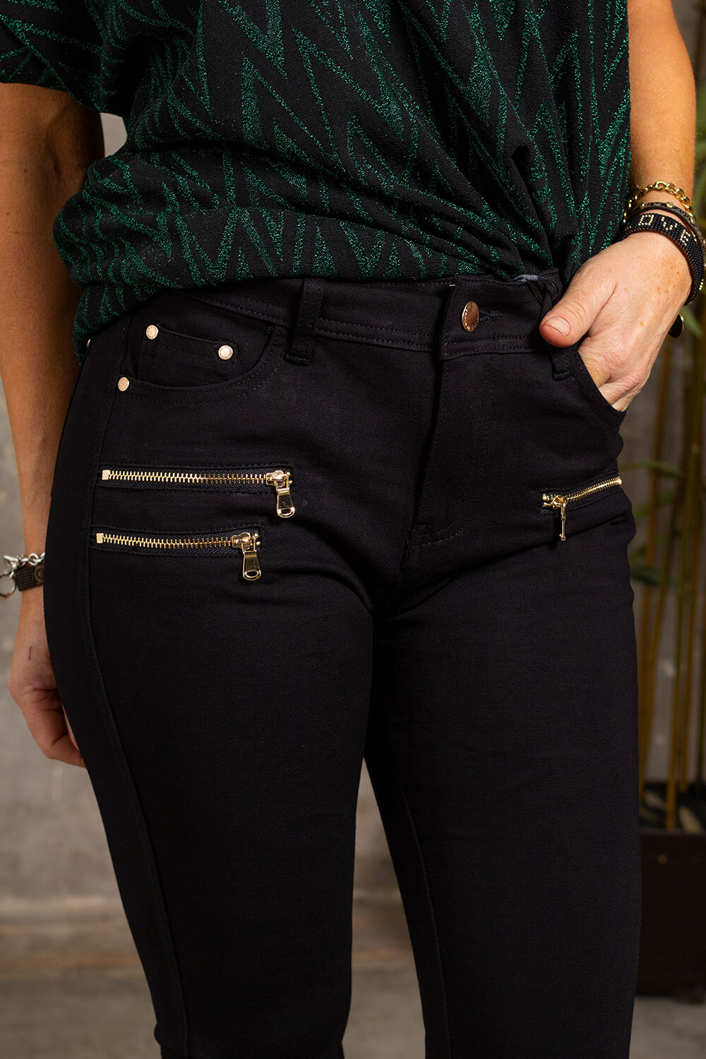 Pants A69/H86 - Zippers - Black