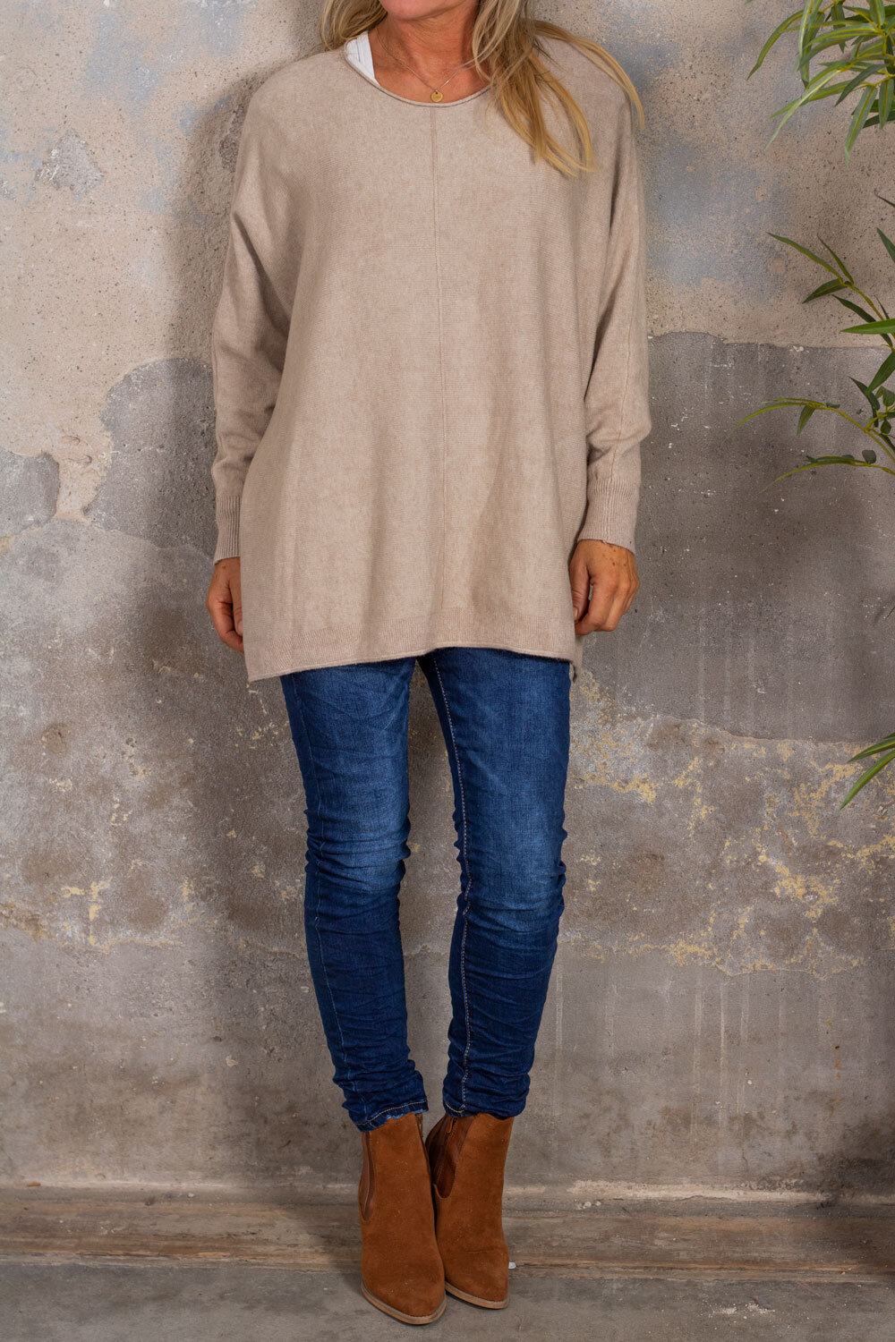Chrissy Knitted Sweater - Front Seam - Sand