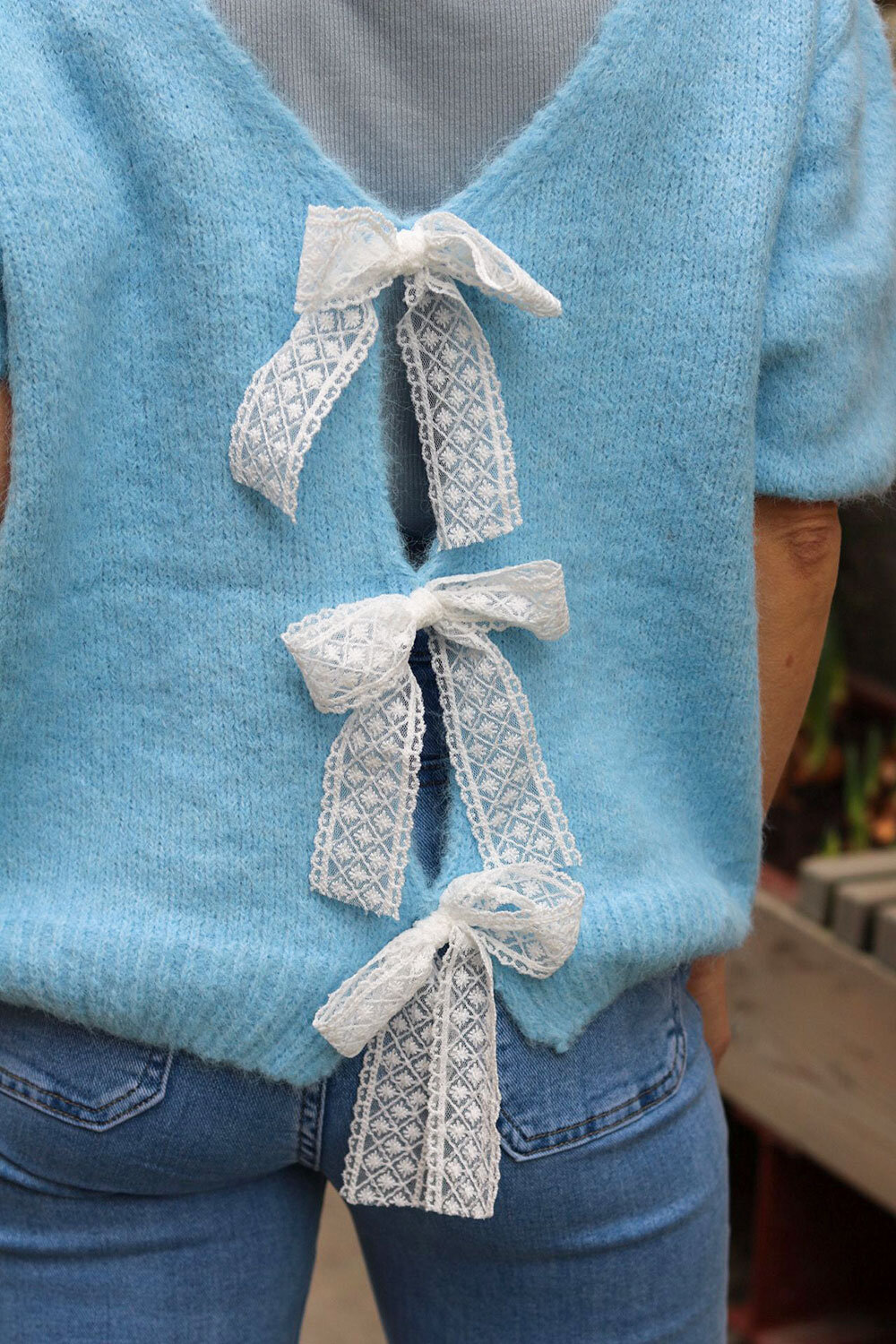 Daisy Knitted top - Lace bows - Blue