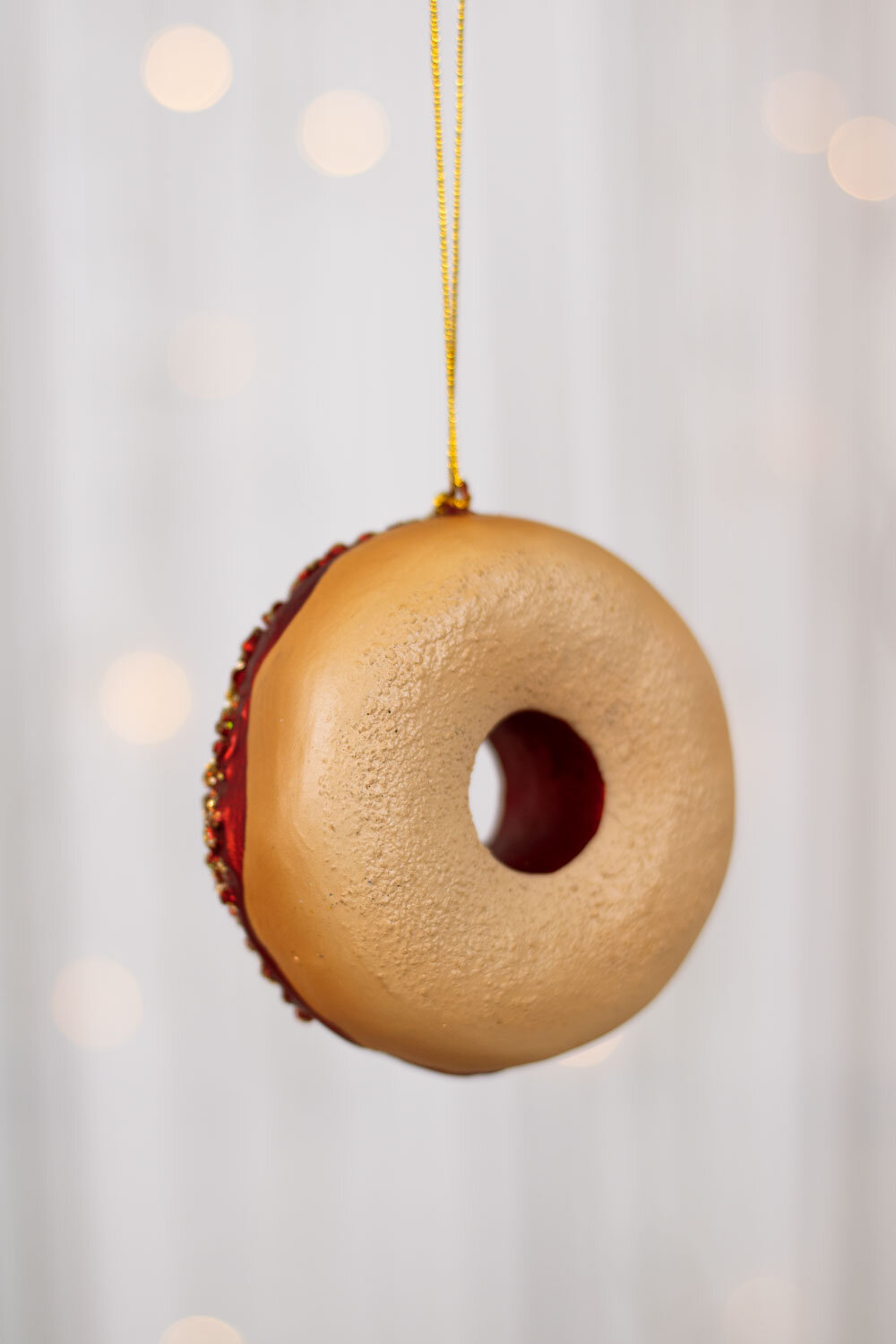 Donut - Gold/Red