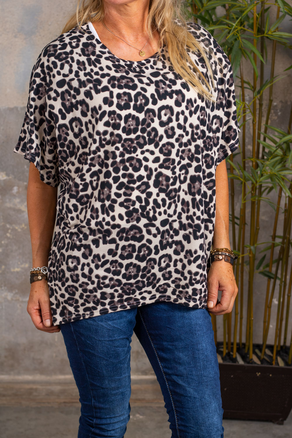 Dorothy Short Sleeve Top - Leopard - Beige