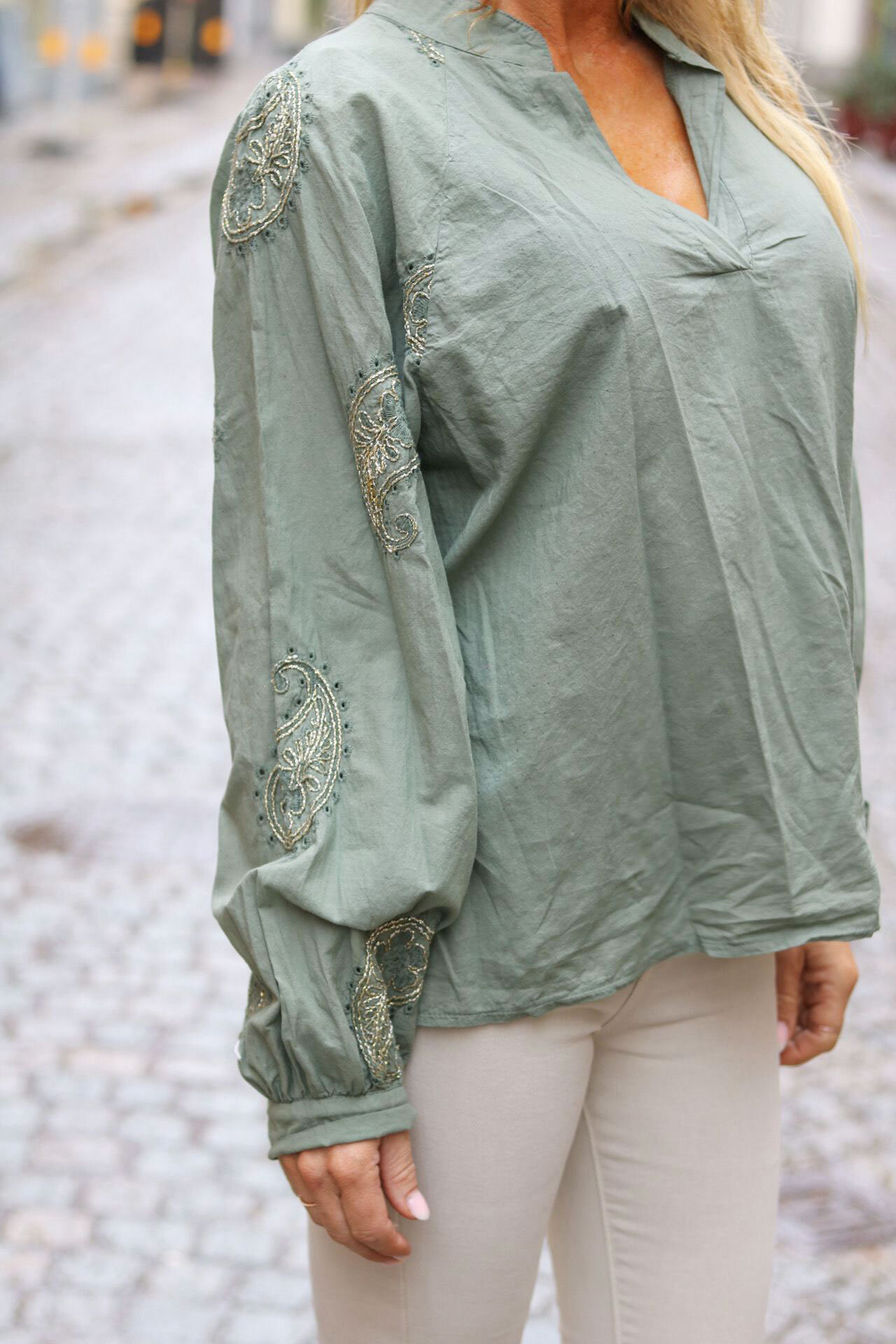 Elisabeth Cotton blouse - Gold embroidery - Khaki