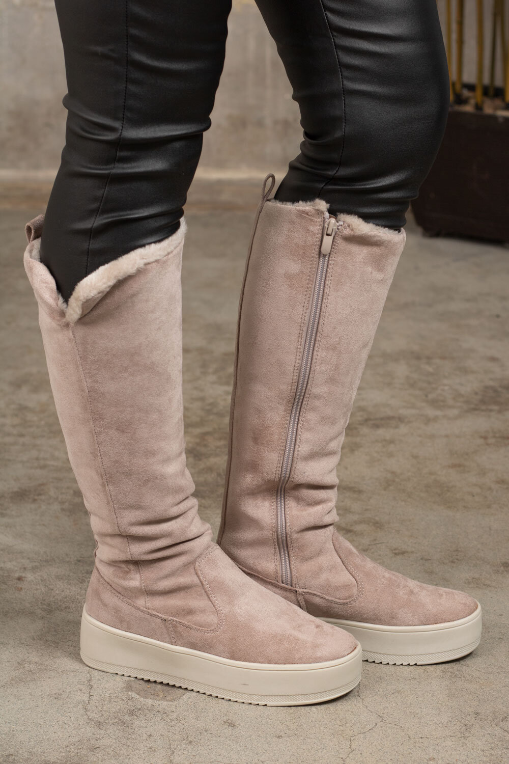 High boots in suede imitation - Beige