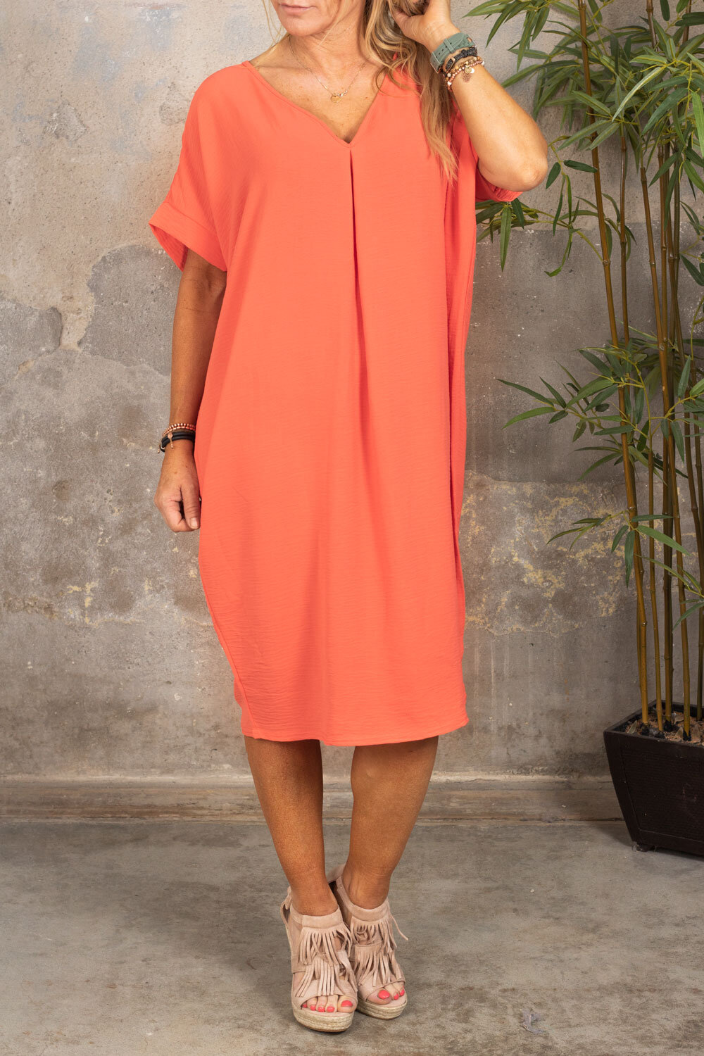 Isadora V-ringad klänning - Corall/Orange