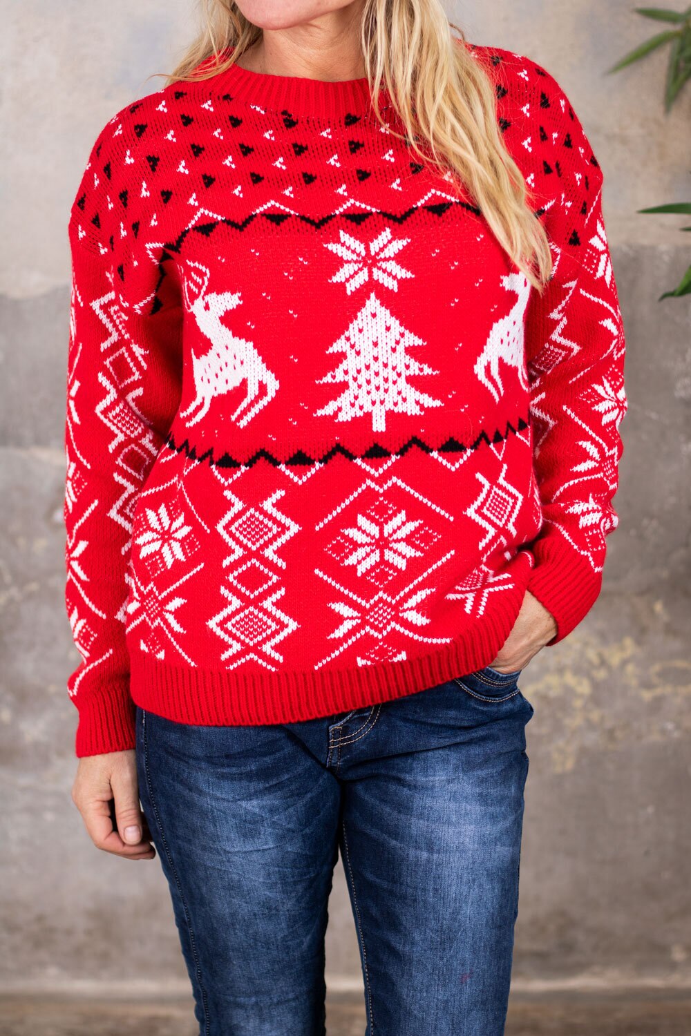 Knitted Christmas sweater - Red