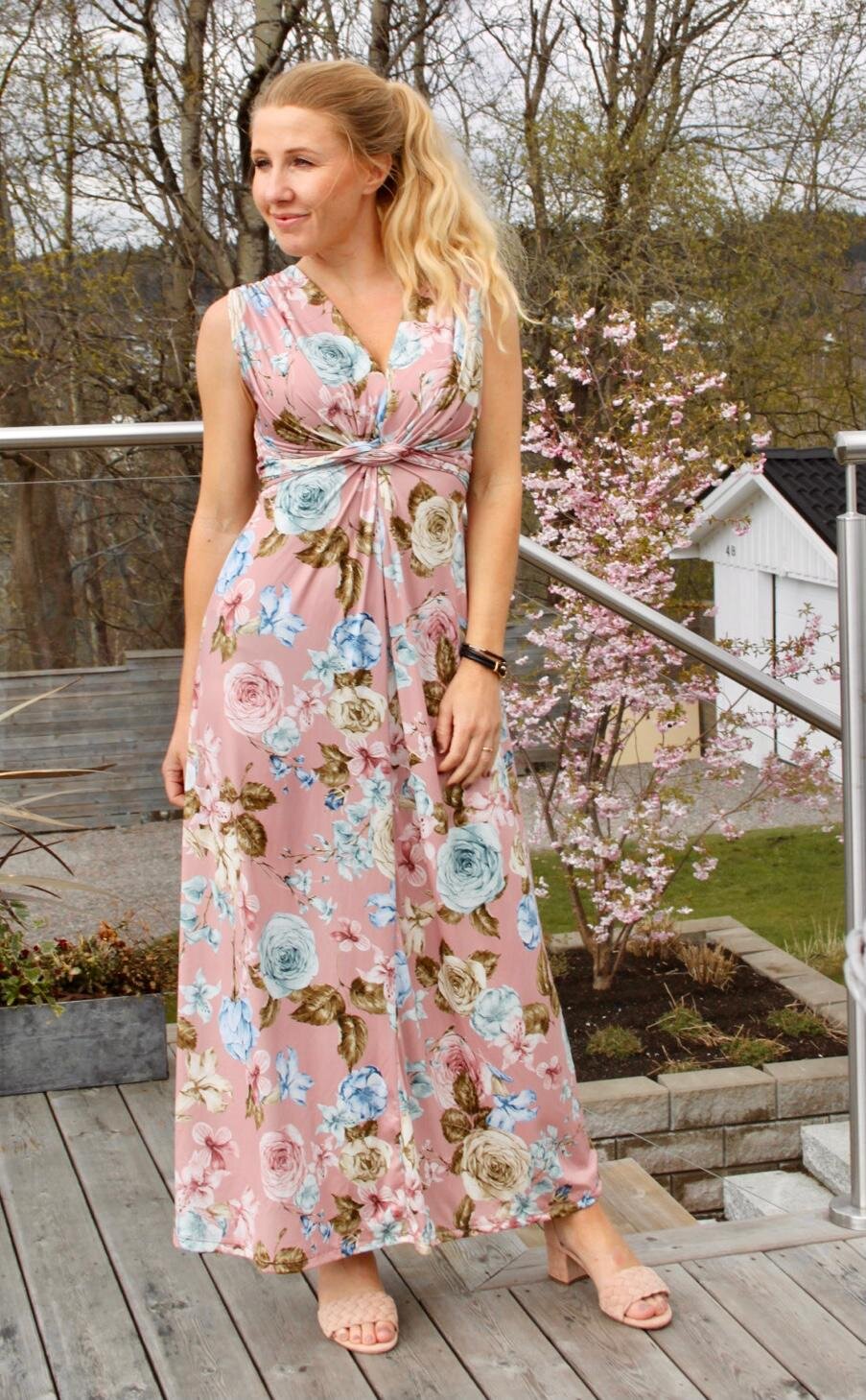 Carly långklänning - Blommor - Rosa