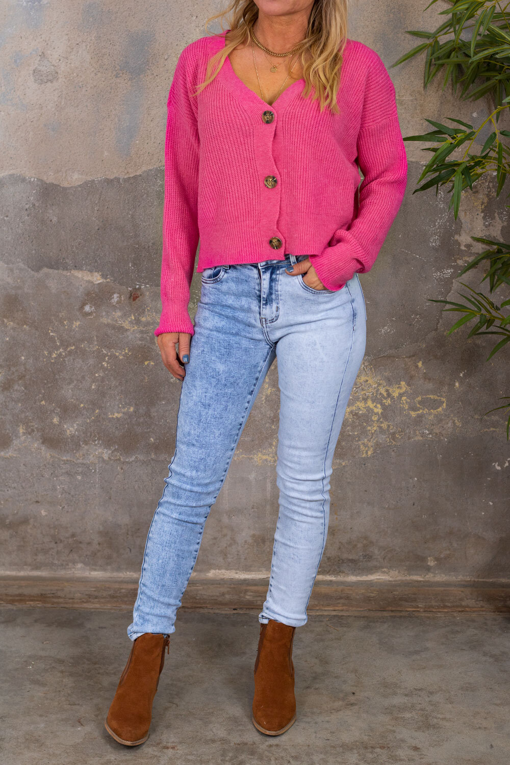 Lisa Short cardigan with buttons - Cerise