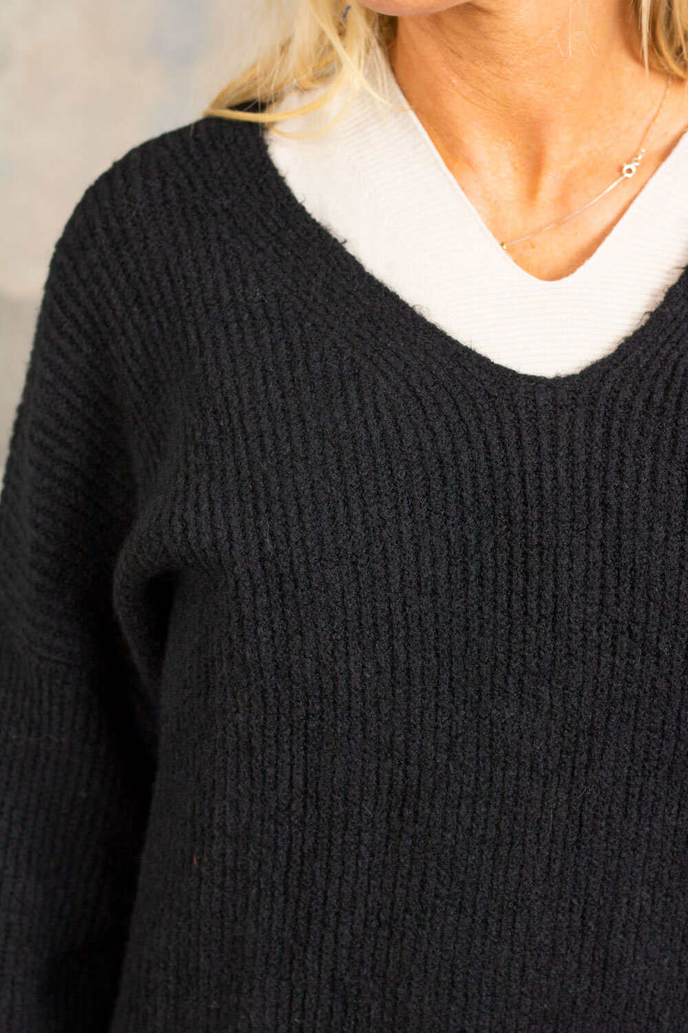 Mira Knitted sweater - Black