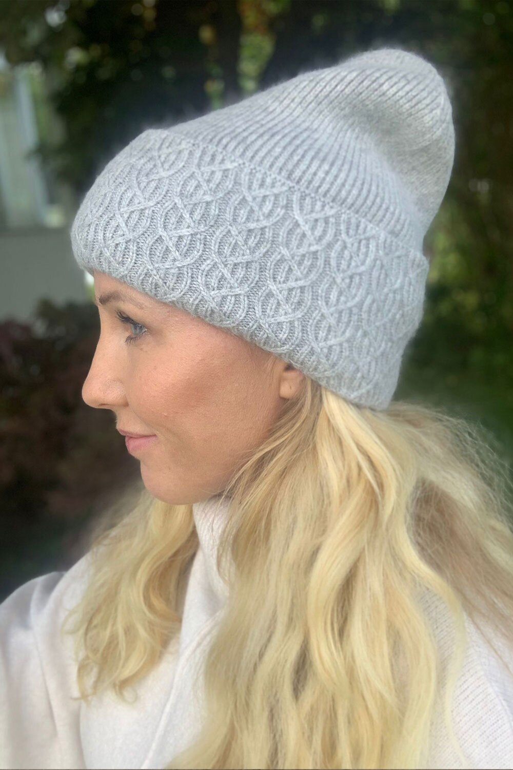 Knit hat braided - Gray