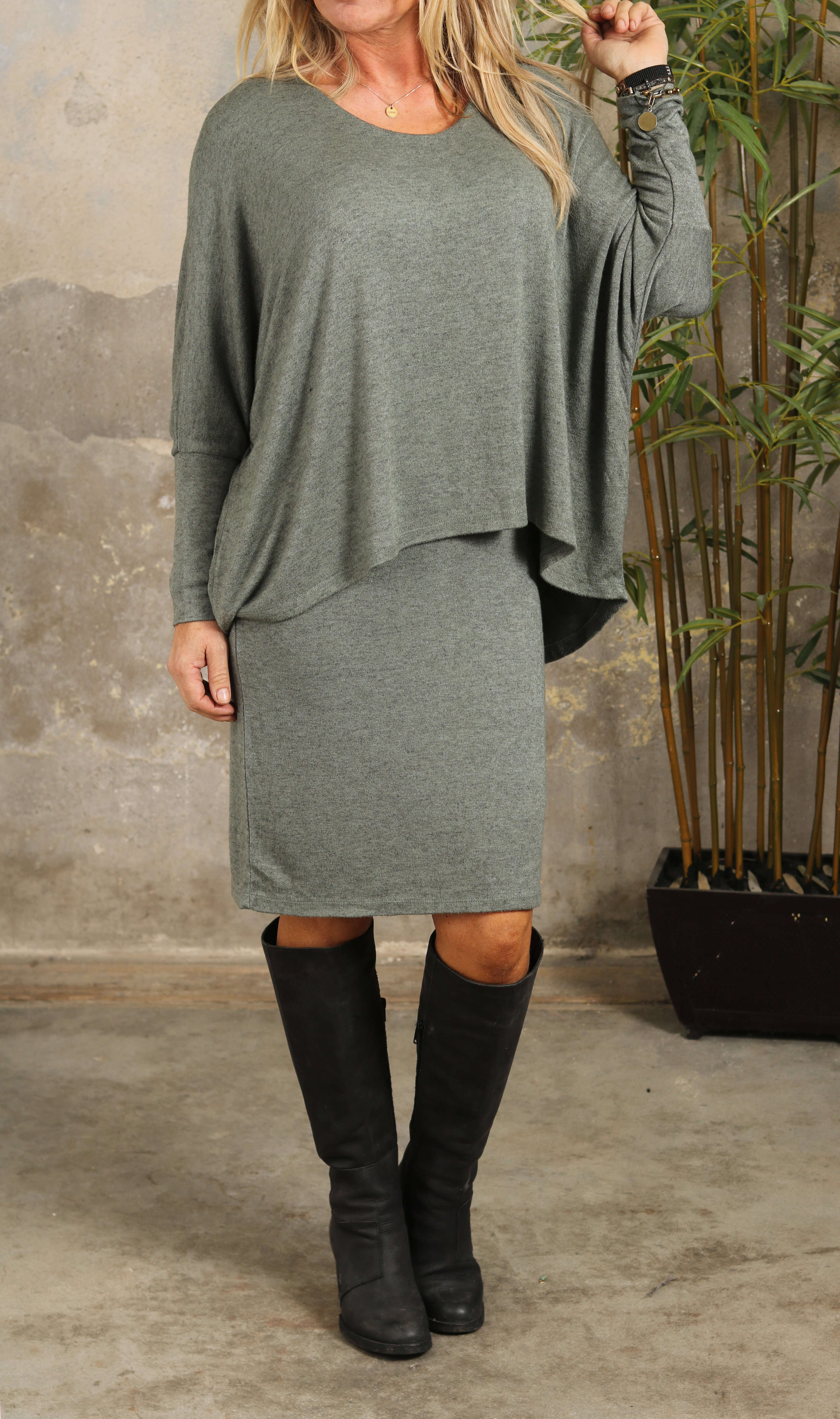 Naomi Fine Knit Dress - Light khaki