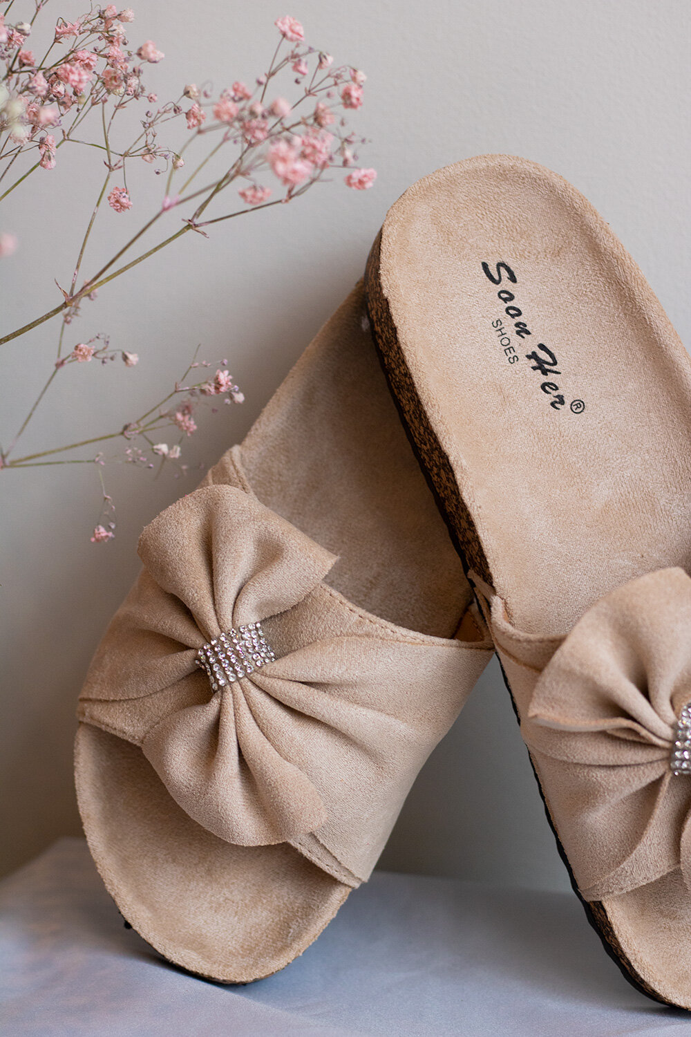 Sandals with Bow & Bling - Beige
