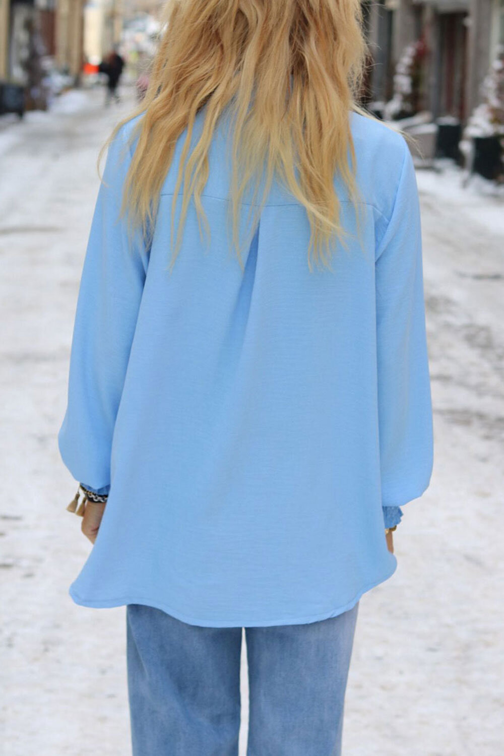 Sia Blouse with Ruffles - Light blue