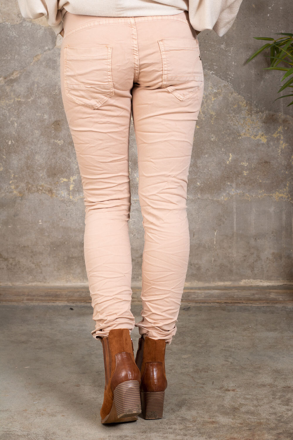 Stylish trousers 90073 - Light pink