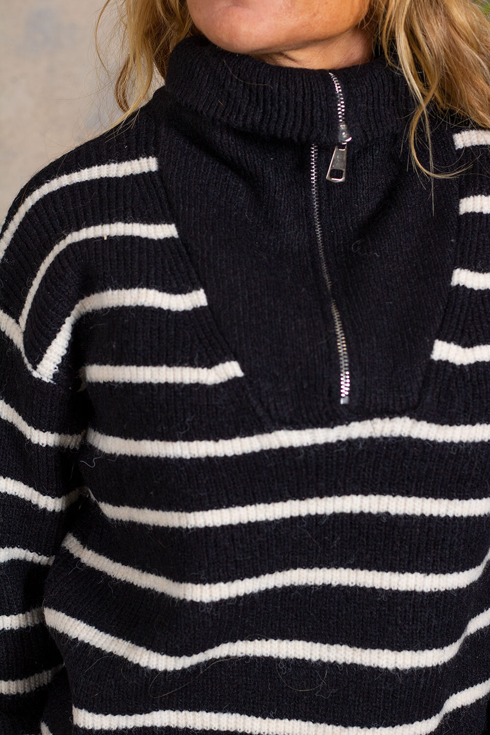 Sophia - Striped Knitted Sweater - Black