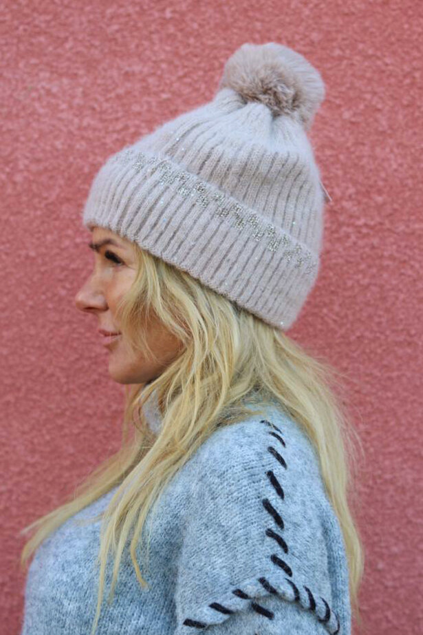 Knitted hat - Glitter embroidery - Beige