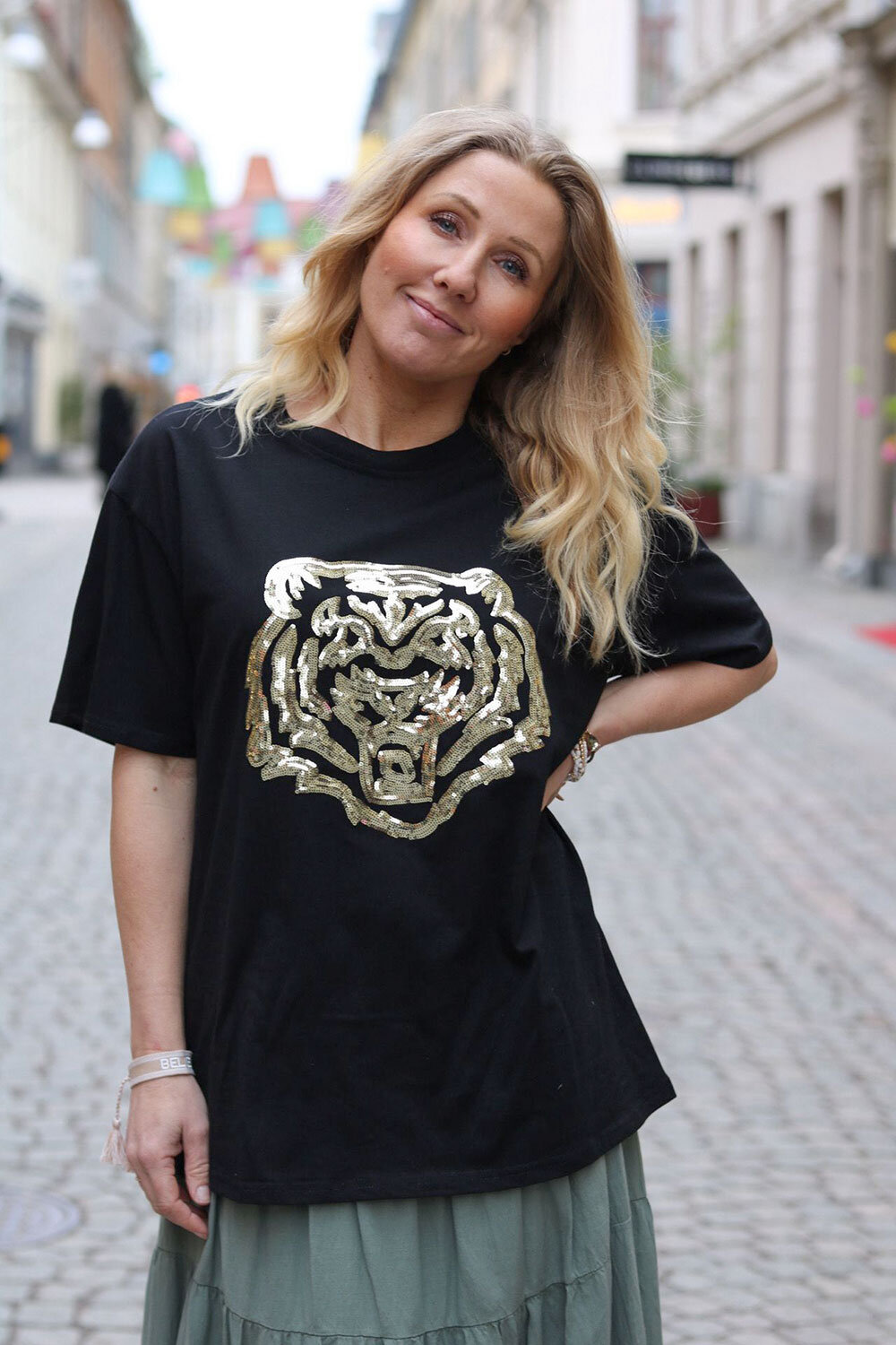 T-shirt - Gold Tiger - Black