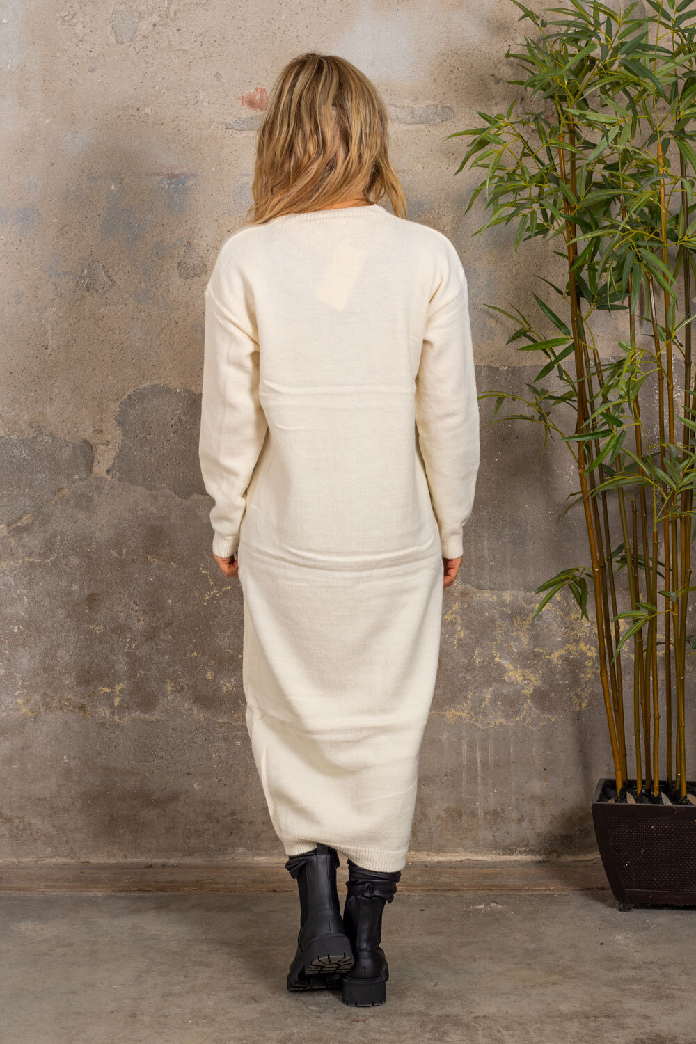 Tara - V-neck - knitted dress - Cream