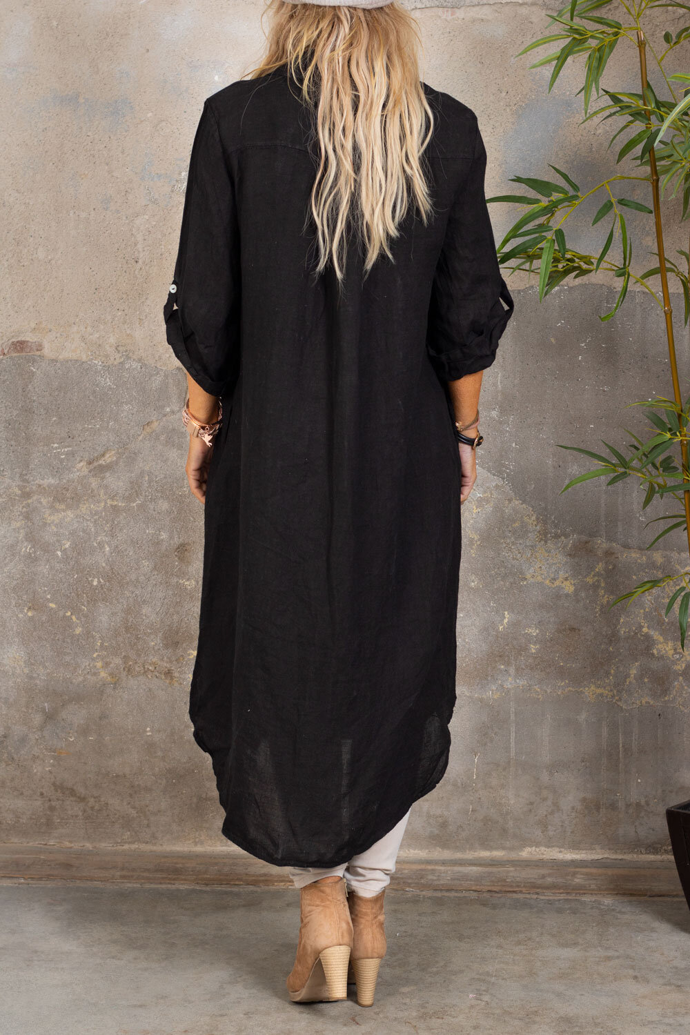 Tilda Long linen shirt - Black