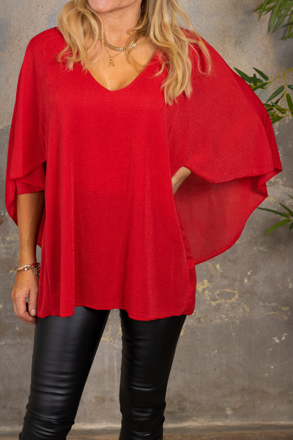 Tindra - Glitter top with Cape - Red
