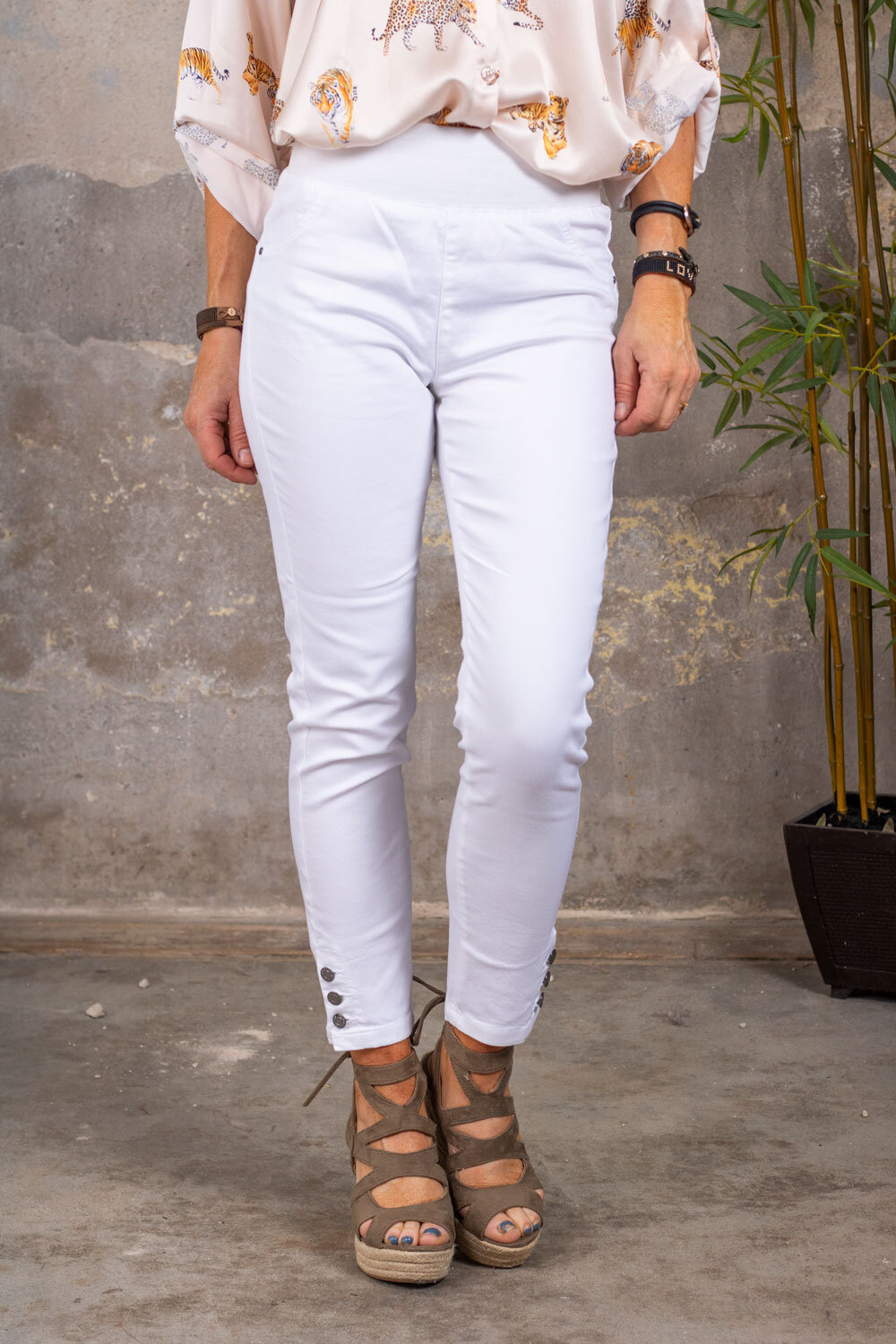 Treggings with Buttons - White