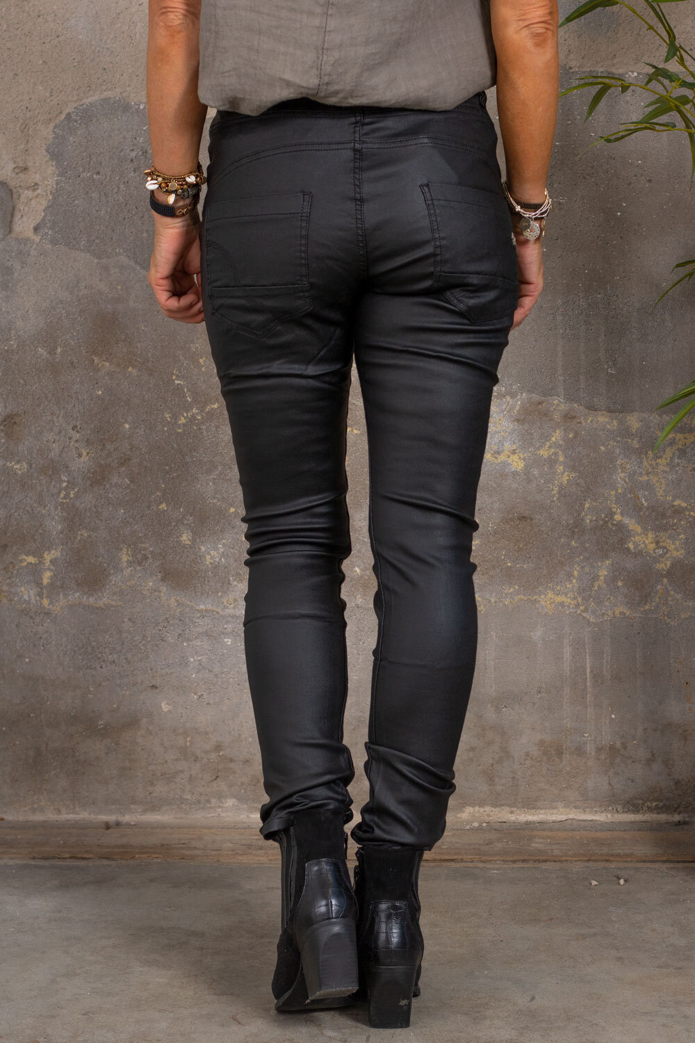 Waxed trousers 92972 - Button mix - Black