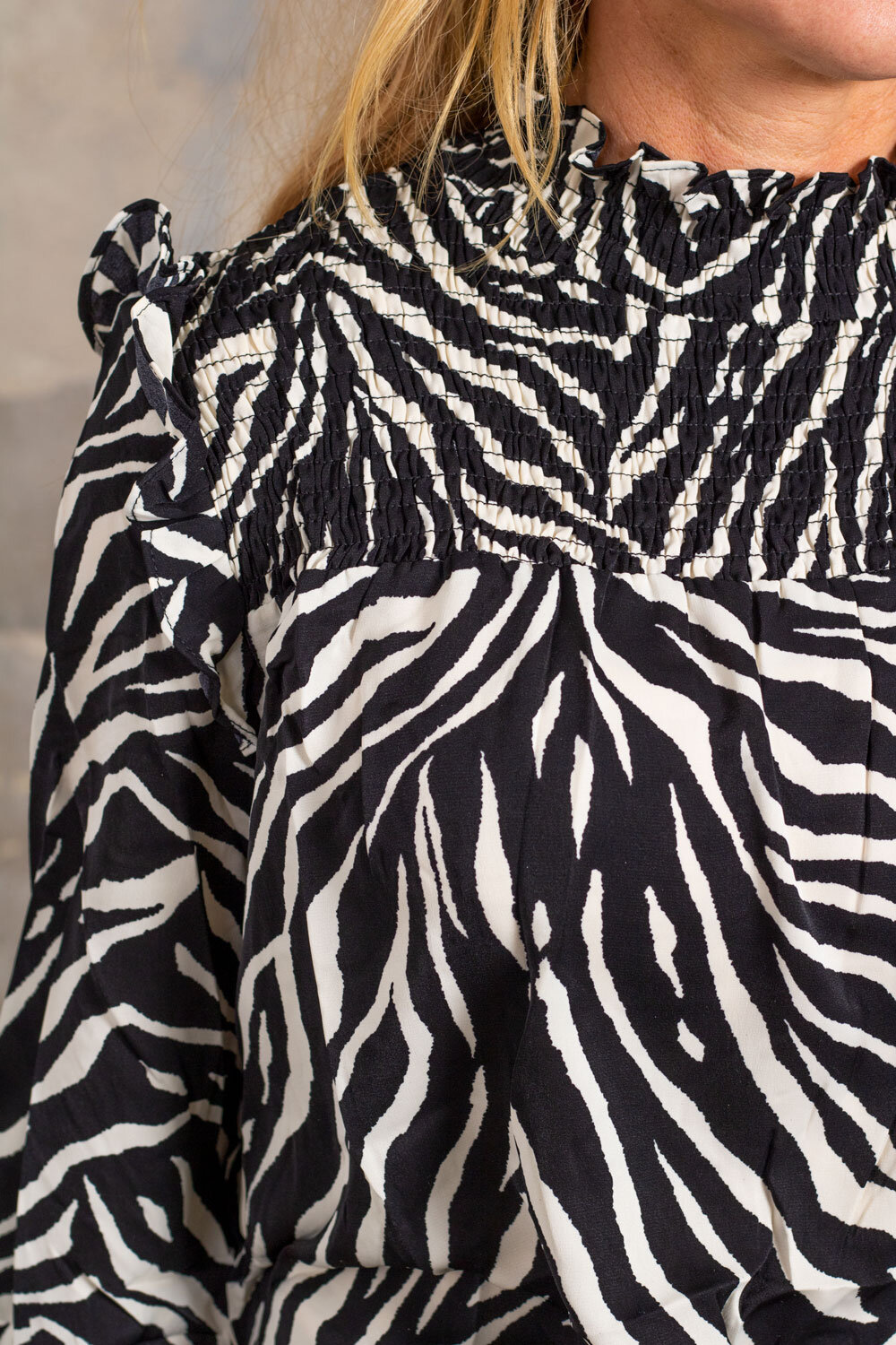 Vienna top - Zebra pattern - Black