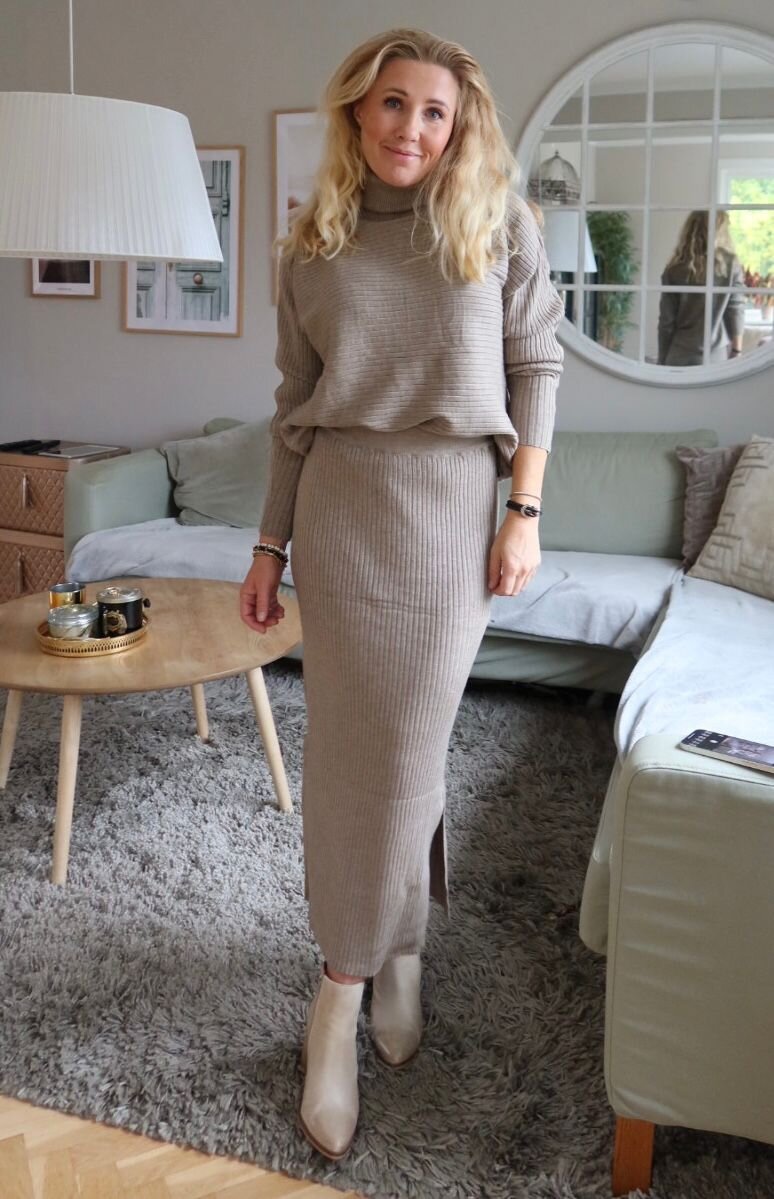 Maja set - Sweater & Skirt - Taupe